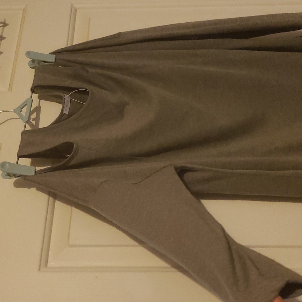 Zara gray peek a boo shoulder top - Picture 3 of 4
